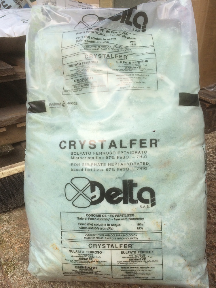 Solfato di Ferro 25kg per Combattere Clorosi Ferrica delle Colture - Nutriente Essenziale per Piante Sane | Articoli per Animali