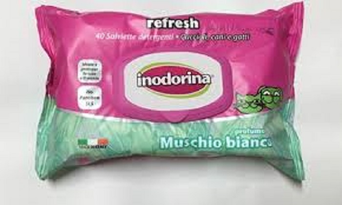 Salviettine al muschio bianco per la toelettatura di cani e gatti su Articolianimali.net - Confezione da 40 unità per una